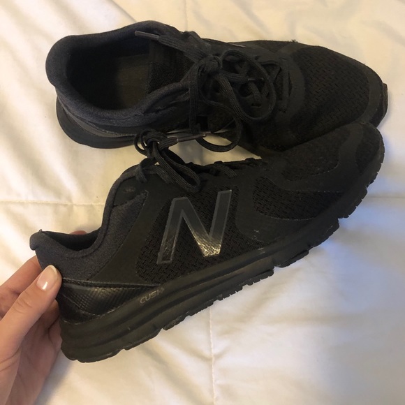 Athletic sneakers - Picture 2 of 4